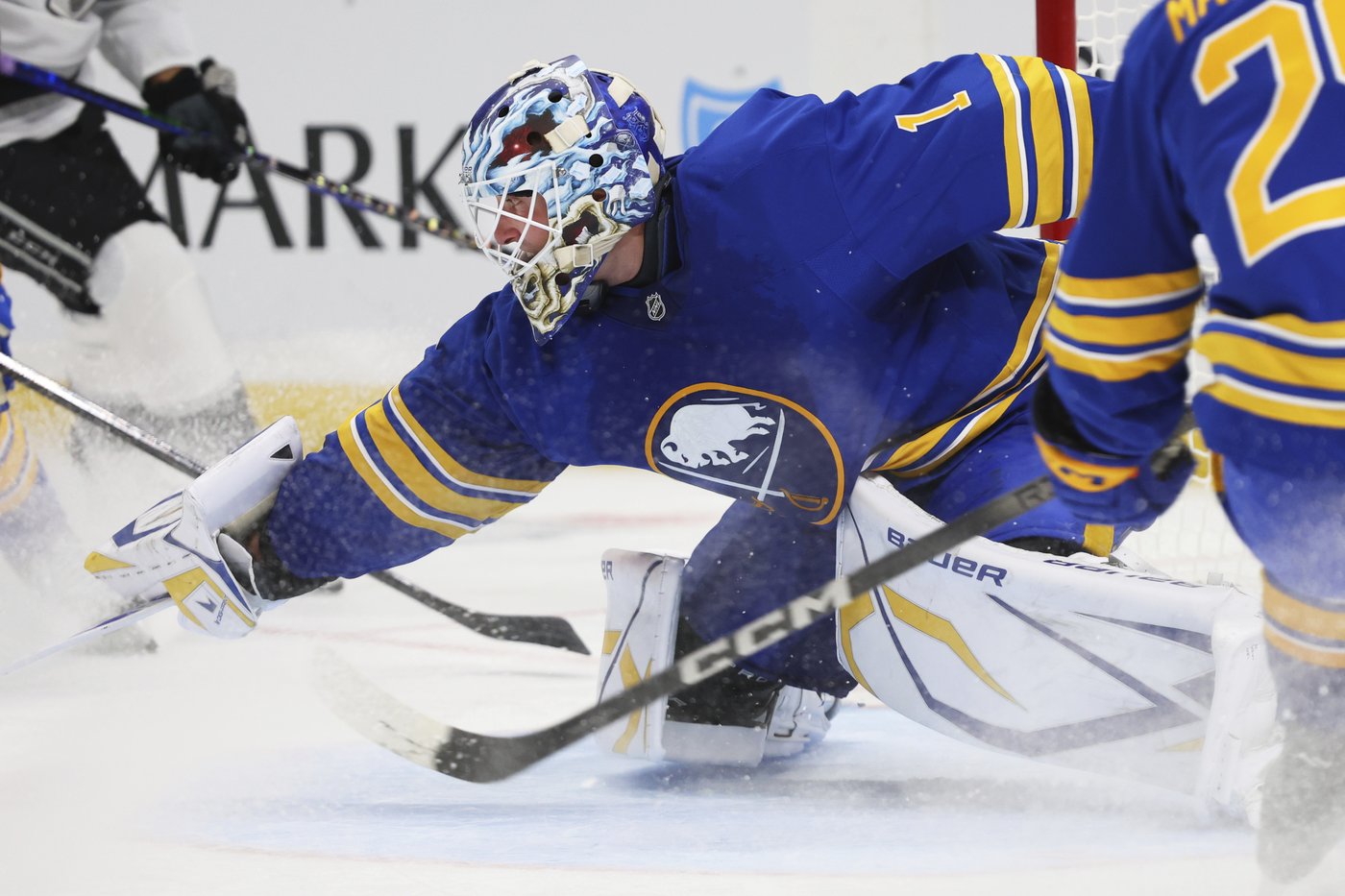 Anze Kopitar scores natural third-period hat trick to rally the Kings over the Sabres | iNFOnews.ca Anze Kopitar scores natural third-period hat trick to rally the Kings over the Sabres | iNFOnews.ca