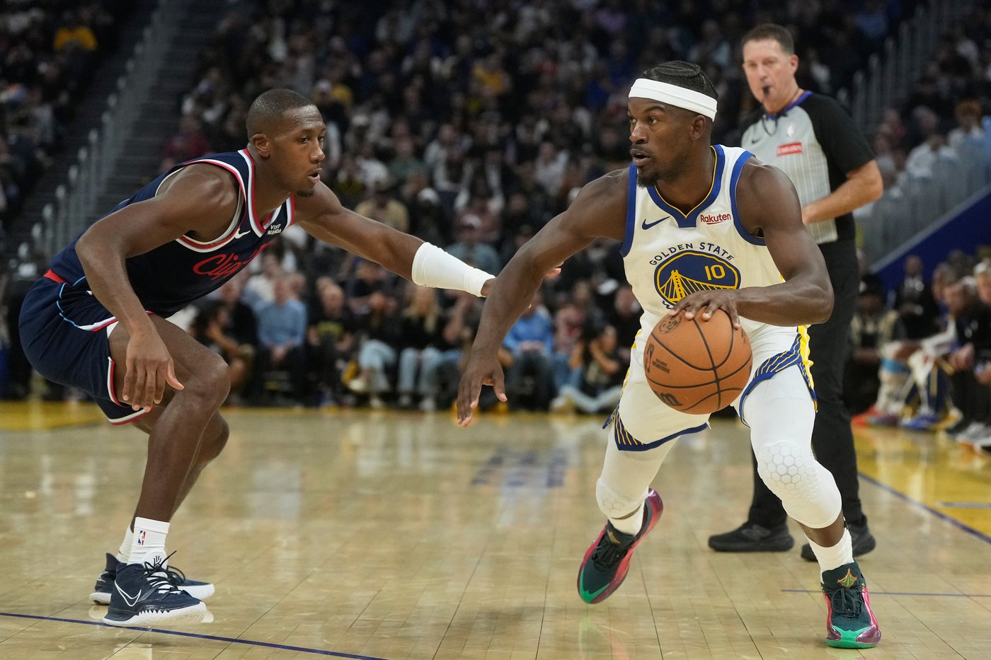 Butler, Curry provide 1-2 punch as Warriors beat Clippers 98-79 to stay unbeaten at home | iNFOnews.ca Butler, Curry provide 1-2 punch as Warriors beat Clippers 98-79 to stay unbeaten at home | iNFOnews.ca