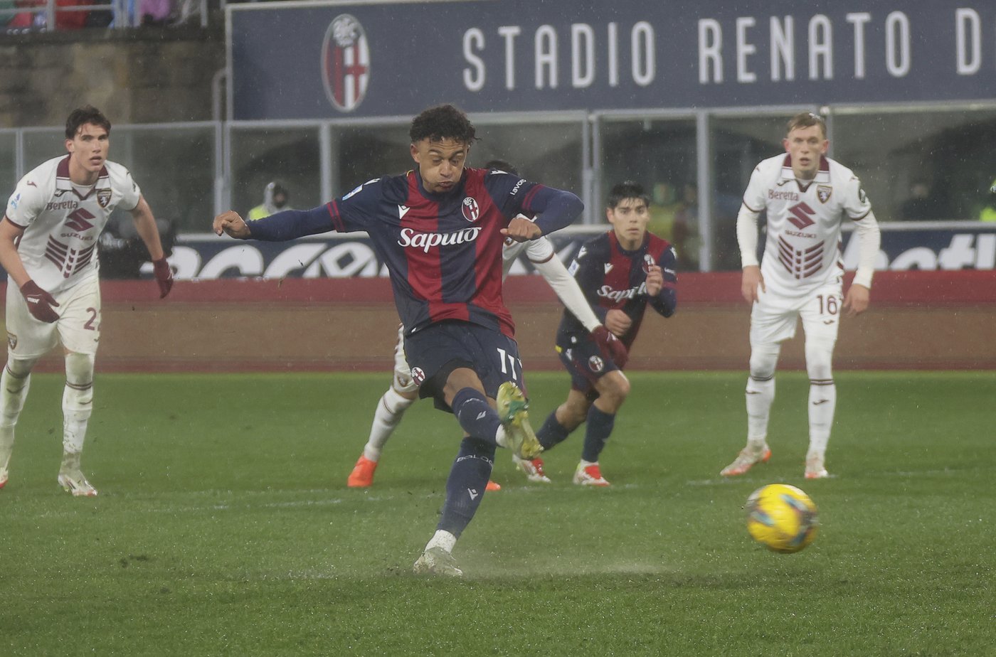 Last-minute own goal gives Bologna 3-2 win over Torino in Serie A thriller | iNFOnews.ca Last-minute own goal gives Bologna 3-2 win over Torino in Serie A thriller | iNFOnews.ca