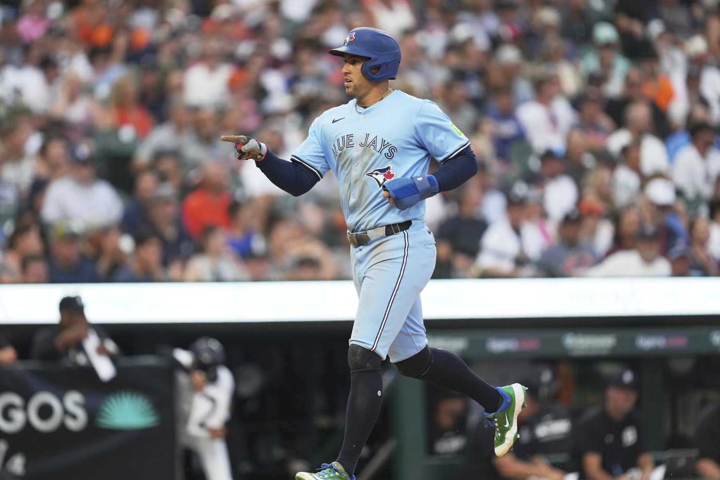 Jays slugger Springer cleared after suffering concussion, will rehab with Bisons | iNFOnews.ca