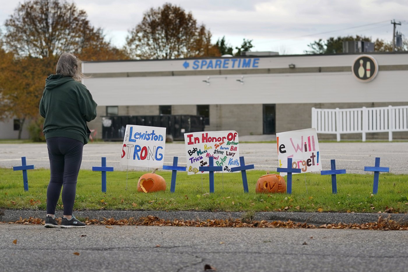 Survivors of Maine mass shooting and victims' relatives sue US government alleging negligence | iNFOnews.ca