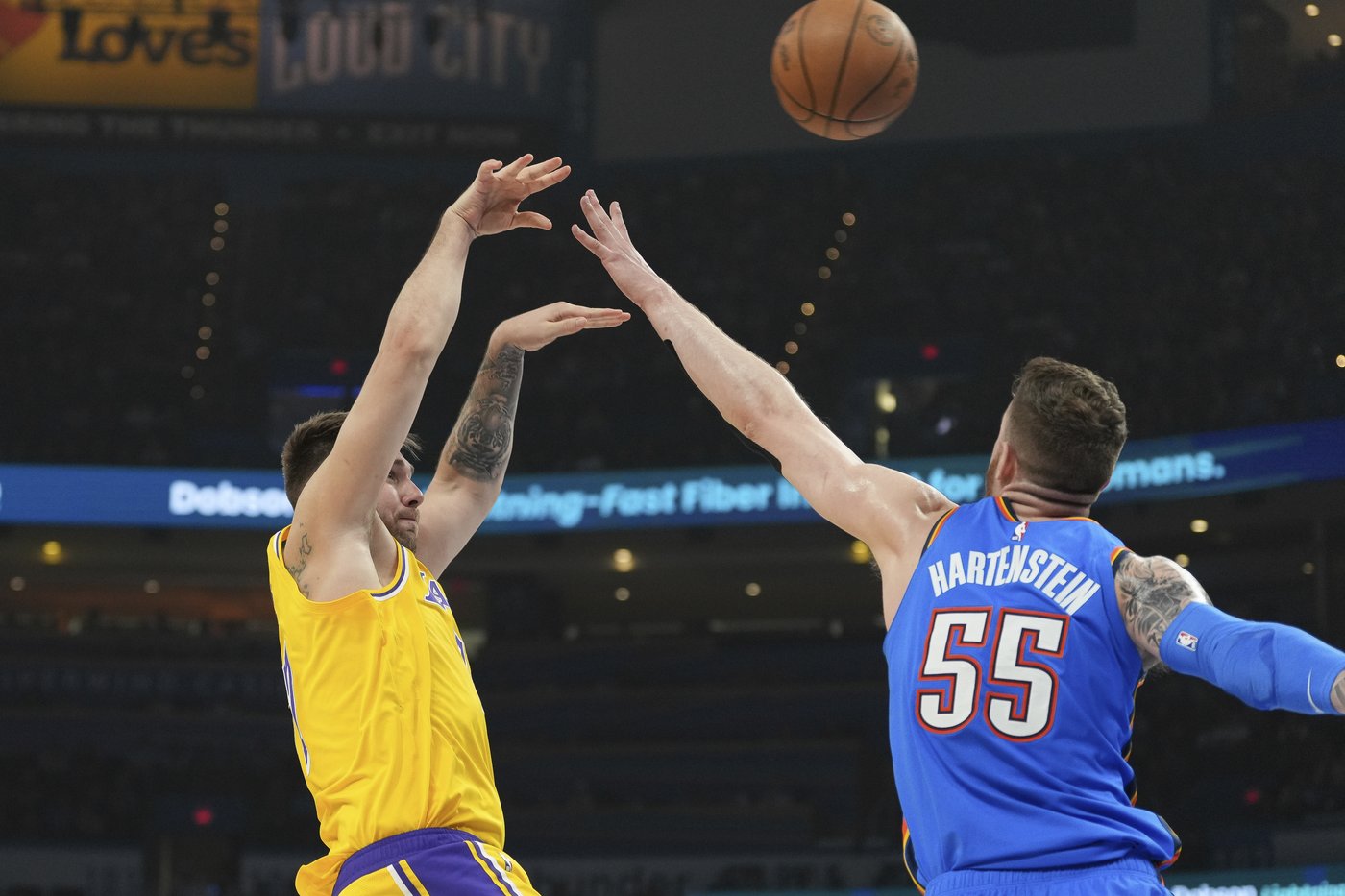 Luka Doncic gets ejected the night before his return to Dallas | iNFOnews.ca Luka Doncic gets ejected the night before his return to Dallas | iNFOnews.ca