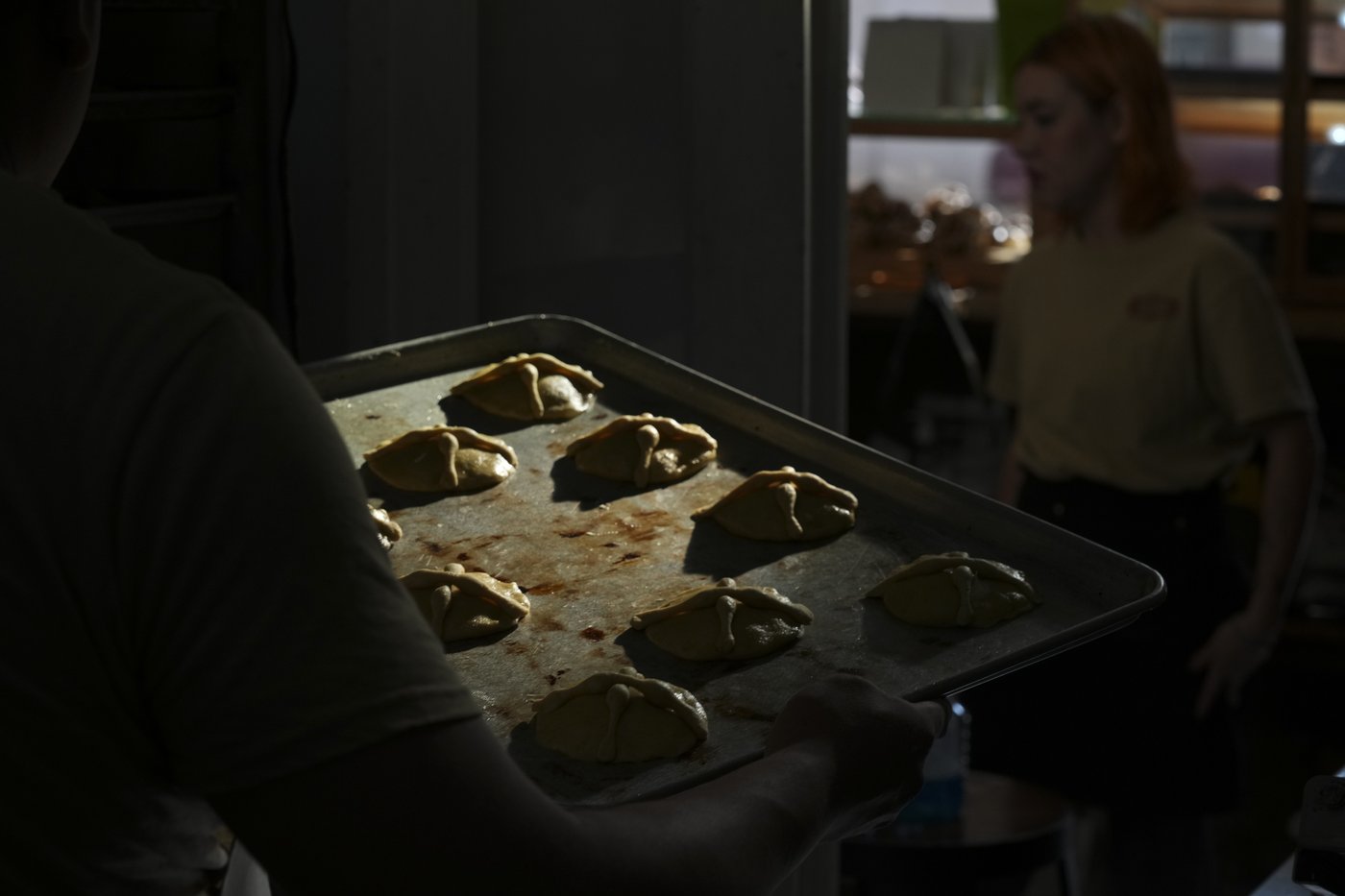 Care for a sweet treat during Mexico's Day of the Dead? Have a bite of 'pan de muerto' | iNFOnews.ca