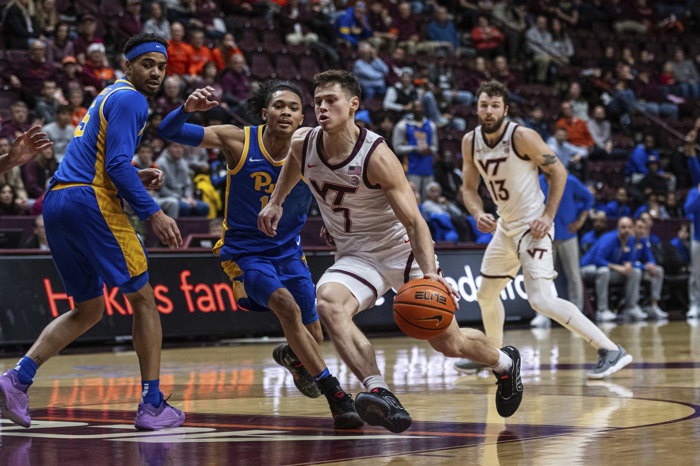 Jaland Lowe carries No. 18 Pittsburgh to 64-59 win over Virginia Tech | iNFOnews.ca