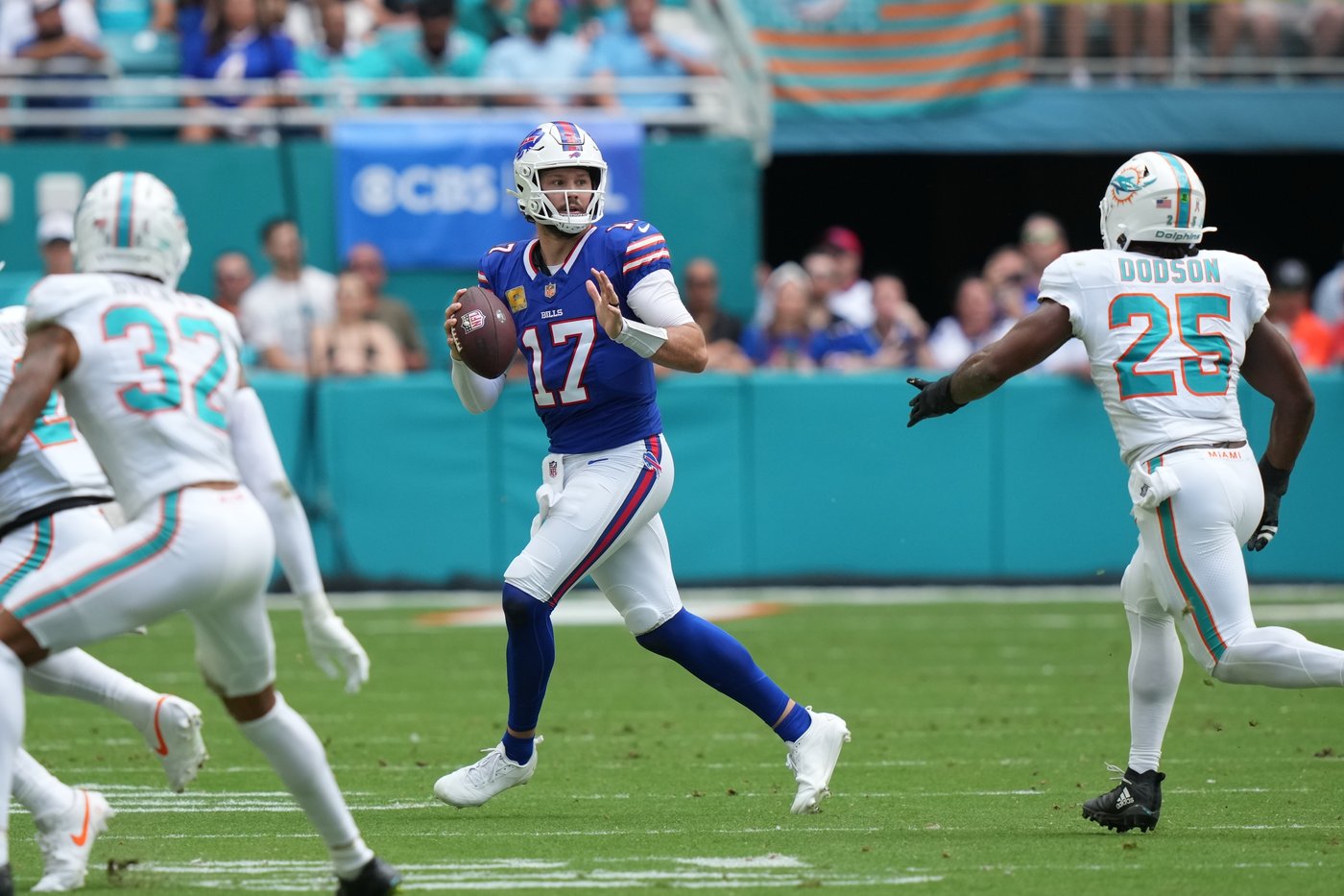 Dolphins end seven-game losing streak against Bills with 30-13 win | iNFOnews.ca Dolphins end seven-game losing streak against Bills with 30-13 win | iNFOnews.ca