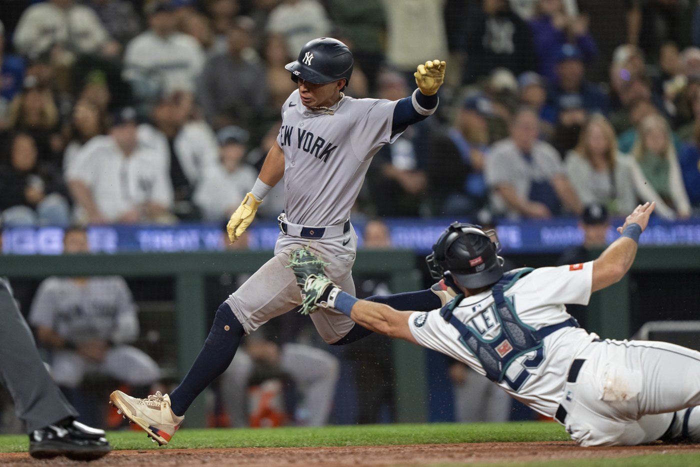 Yankees third baseman Oswaldo Cabrera placed on 10-day injured list with left ankle fracture | iNFOnews.ca