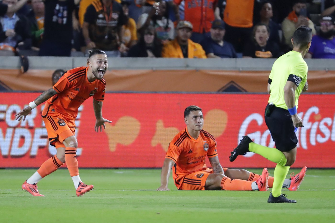 Obed Vargas, Stefan Frei lead Sounders to sweep of Dynamo with second straight shootout victory | iNFOnews.ca