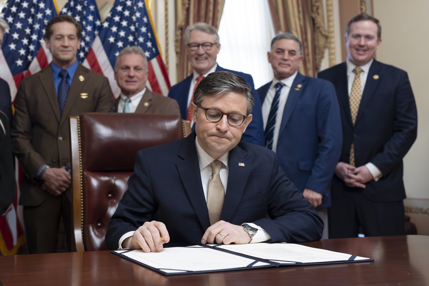 Democrats are splintered on immigration and how to respond to Trump | iNFOnews.ca Democrats are splintered on immigration and how to respond to Trump | iNFOnews.ca