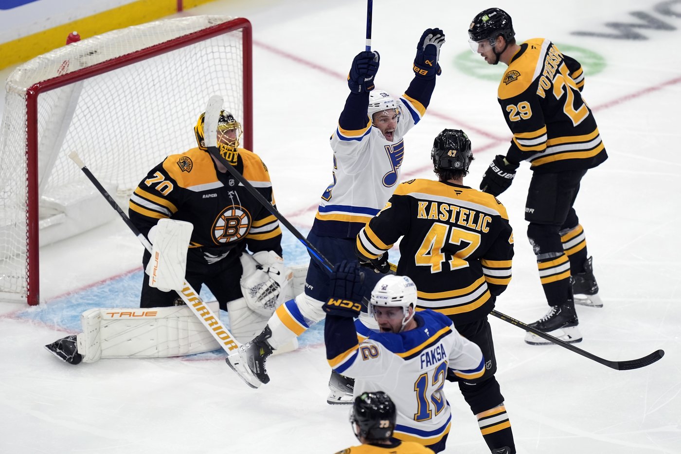 Brayden Schenn scores OT winner to lift the Blues over the Bruins | iNFOnews.ca