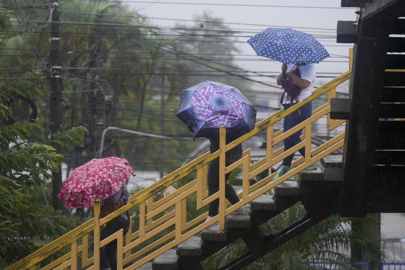 Belize on alert as Tropical Storm Sara moves along Honduran coast bringing heavy rain | iNFOnews.ca Belize on alert as Tropical Storm Sara moves along Honduran coast bringing heavy rain | iNFOnews.ca