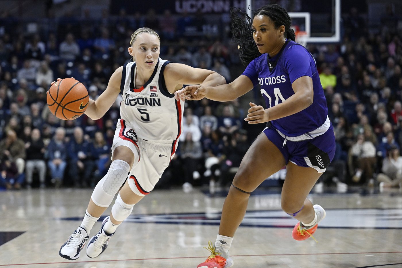 Freshman Sarah Strong scores 22 points to lead No. 2 UConn past Holy Cross 88-52 | iNFOnews.ca Freshman Sarah Strong scores 22 points to lead No. 2 UConn past Holy Cross 88-52 | iNFOnews.ca