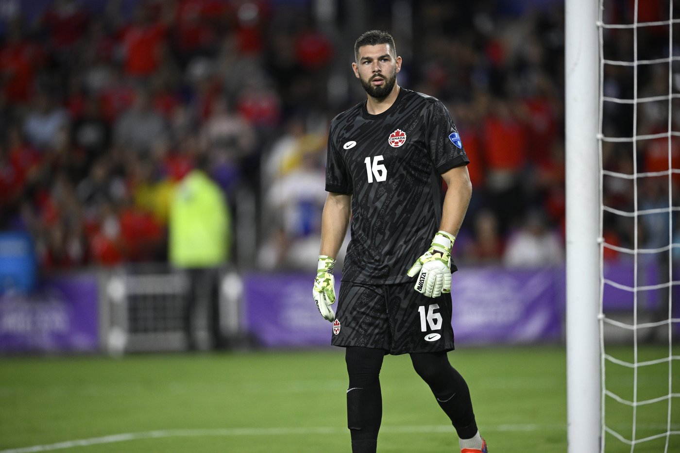 Crépeau returns home as Canada weighs No. 1 goalkeeper decision | iNFOnews.ca Crépeau returns home as Canada weighs No. 1 goalkeeper decision | iNFOnews.ca