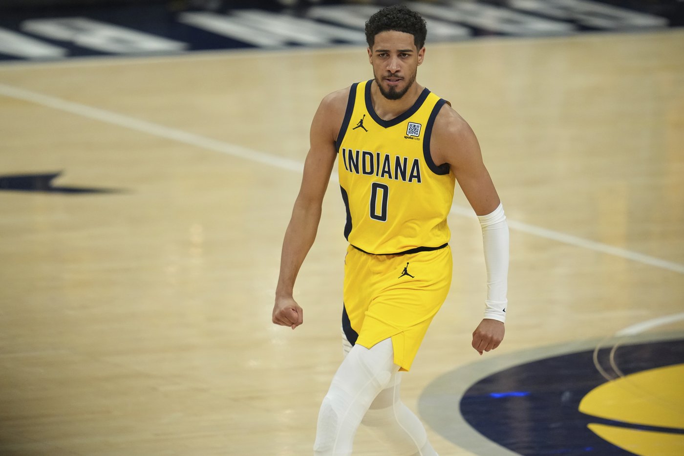 Tyrese Haliburton helps spark Pacers' Game 6 win over Thunder while playing with strained calf | iNFOnews.ca Tyrese Haliburton helps spark Pacers' Game 6 win over Thunder while playing with strained calf | iNFOnews.ca