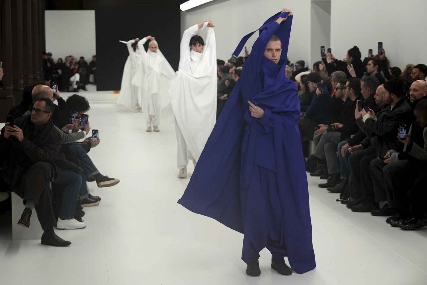 Paul Smith takes inspiration from father's photography for Paris Fashion Week | iNFOnews.ca