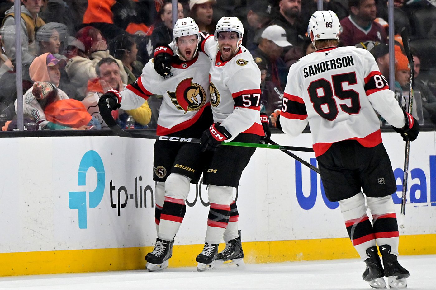 Batherson's deflection leads to winning goal in Senators' 3-2 victory over Ducks | iNFOnews.ca Batherson's deflection leads to winning goal in Senators' 3-2 victory over Ducks | iNFOnews.ca