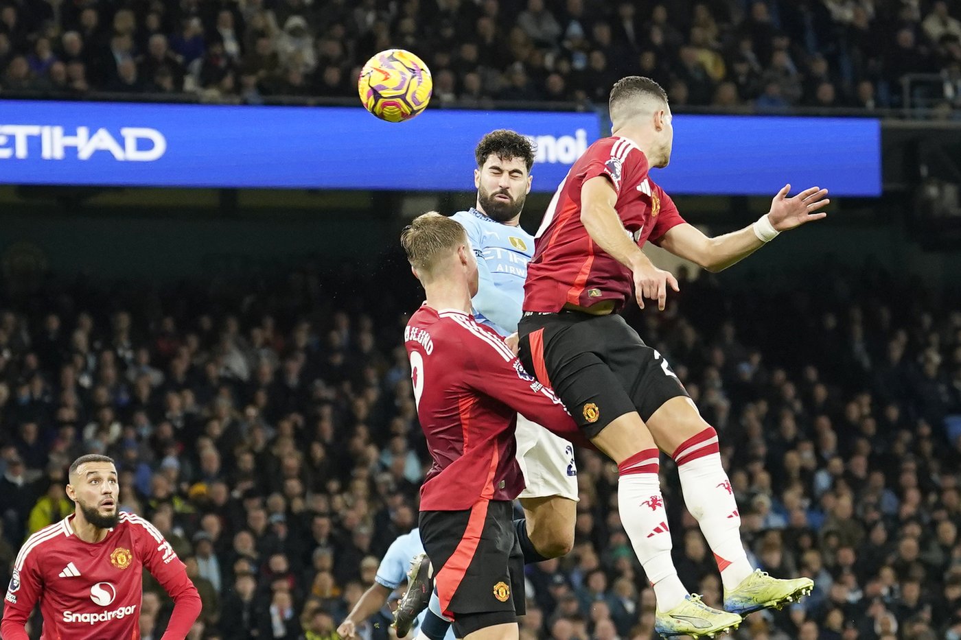 Man United secures stunning late 2-1 comeback win against Man City | iNFOnews.ca Man United secures stunning late 2-1 comeback win against Man City | iNFOnews.ca