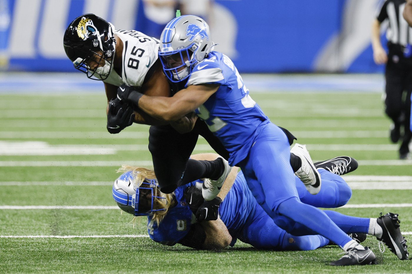 Lions lose starting LB Alex Anzalone for 6 to 8 weeks with broken forearm | iNFOnews.ca Lions lose starting LB Alex Anzalone for 6 to 8 weeks with broken forearm | iNFOnews.ca