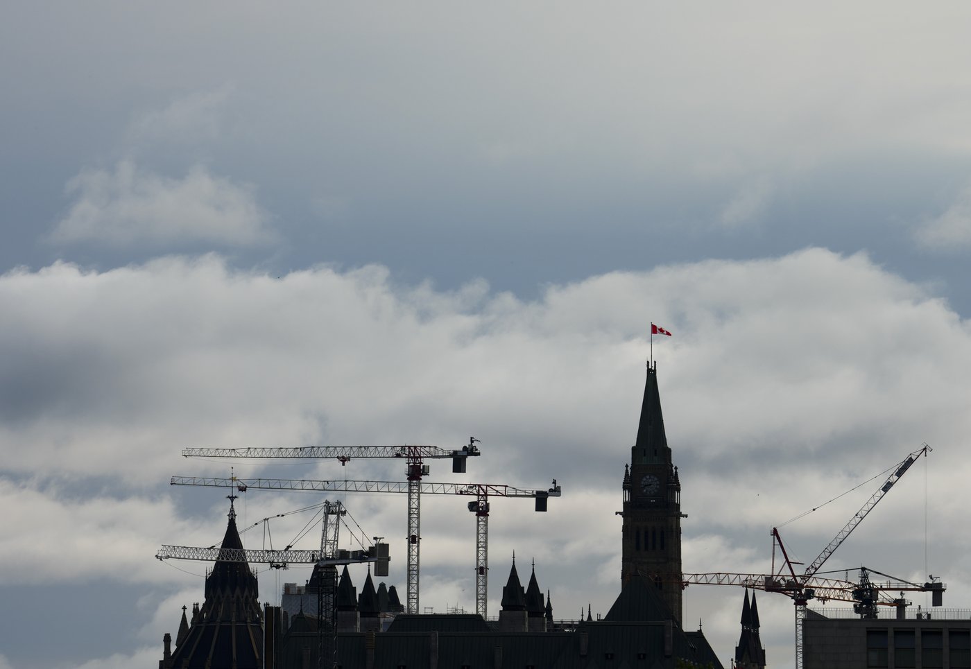 Federal government posts $3.3 billion deficit from April to June | iNFOnews.ca Federal government posts $3.3 billion deficit from April to June | iNFOnews.ca