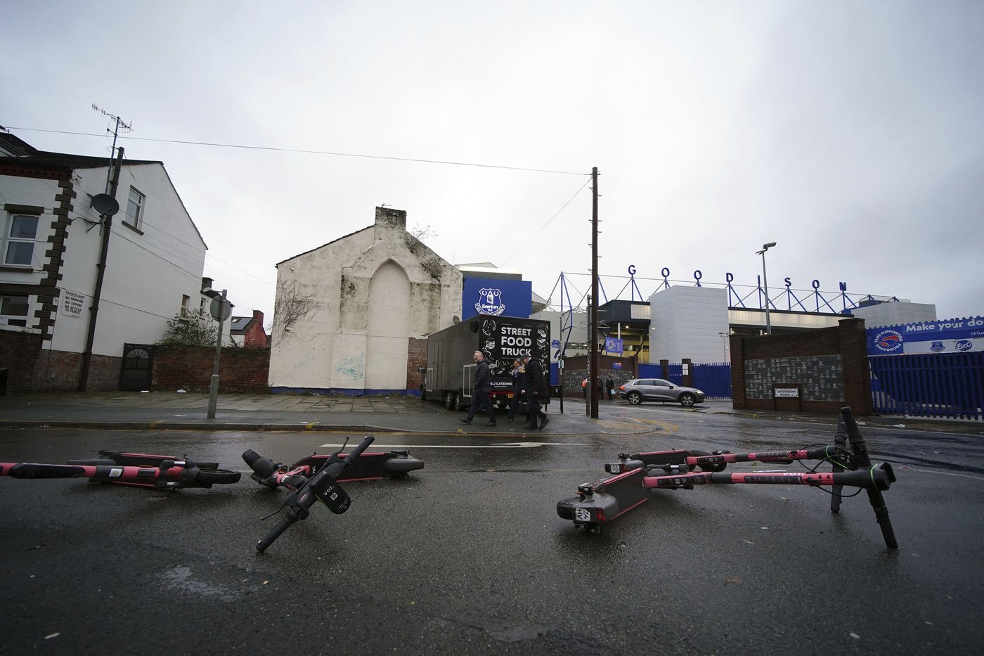 Everton vs. Liverpool postponed because of Storm Darragh. Other Premier League games remain on | iNFOnews.ca