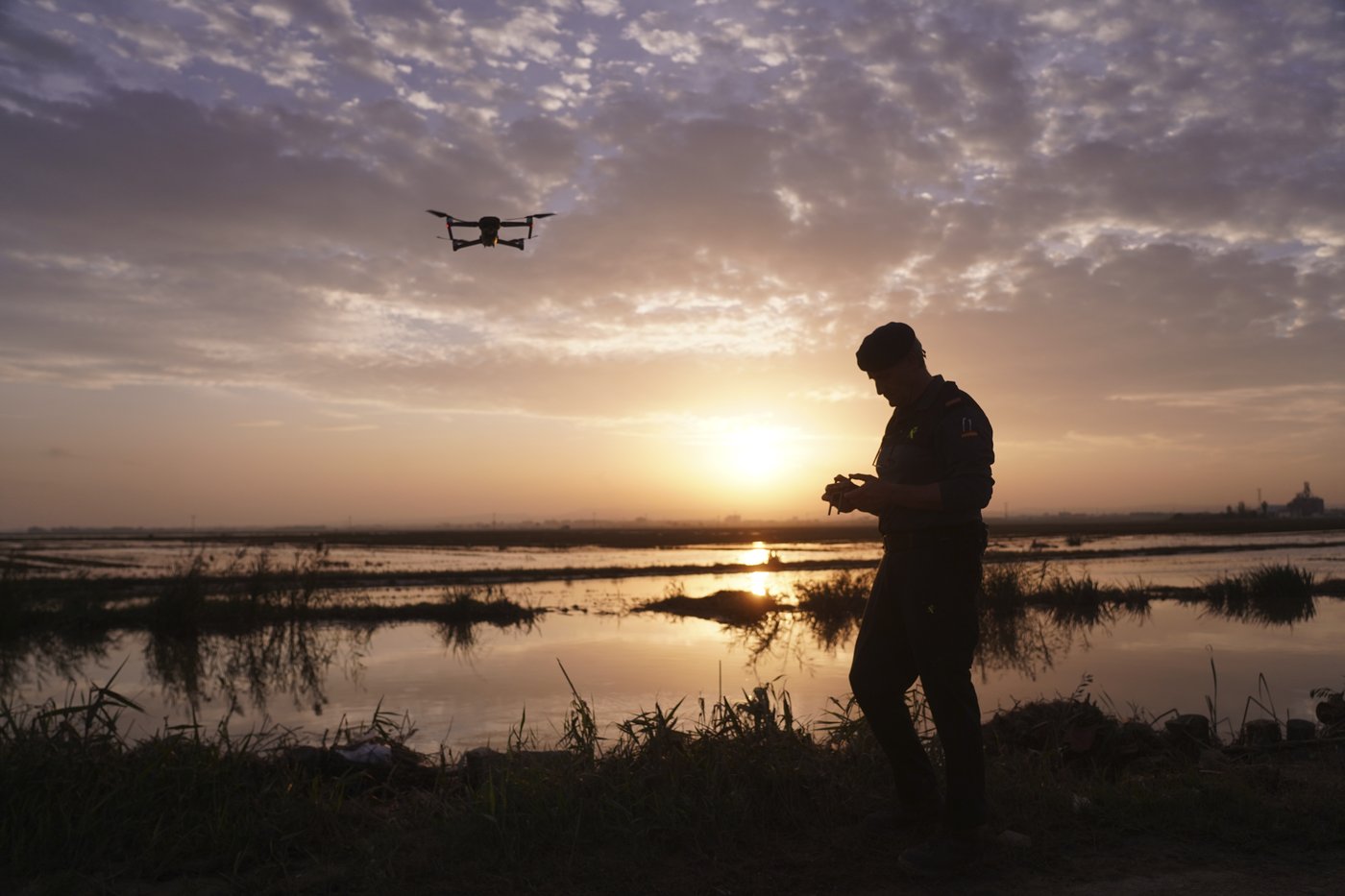 A week after Spain's floods, families hope that the missing are alive with 89 unaccounted for | iNFOnews.ca A week after Spain's floods, families hope that the missing are alive with 89 unaccounted for | iNFOnews.ca