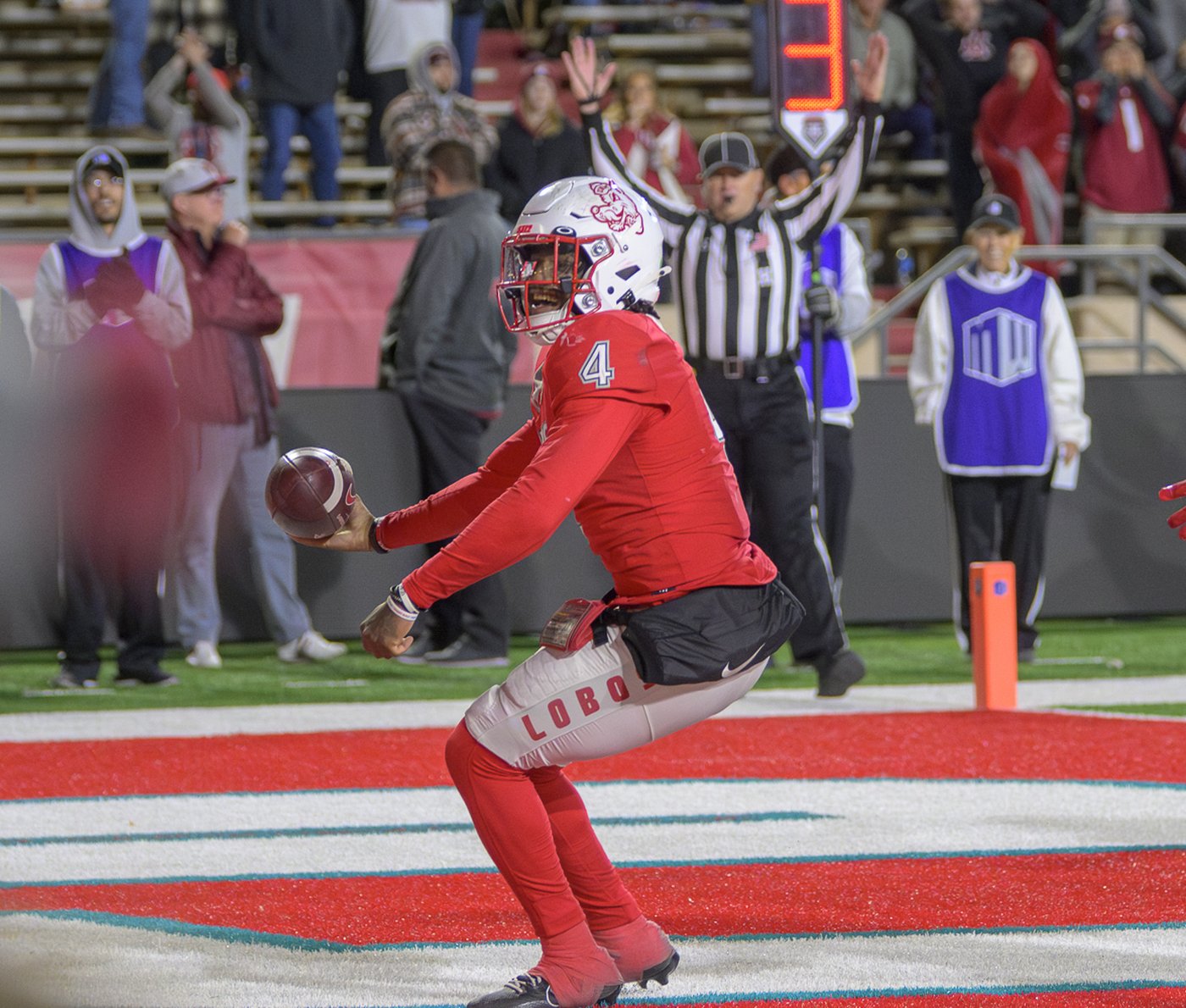 AP Player of the Week: New Mexico's Dampier has hand in 4 TDs in 1st win over Top 25 foe since 2003 | iNFOnews.ca AP Player of the Week: New Mexico's Dampier has hand in 4 TDs in 1st win over Top 25 foe since 2003 | iNFOnews.ca