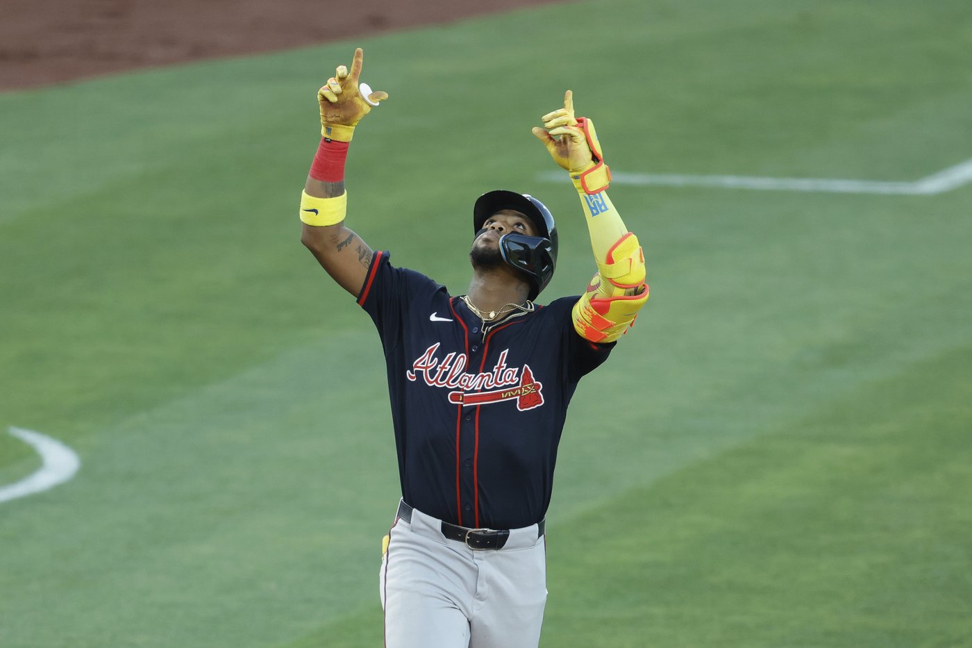 Acuña hits 2 homers as Braves end 13-game losing streak in California with win over A's | iNFOnews.ca