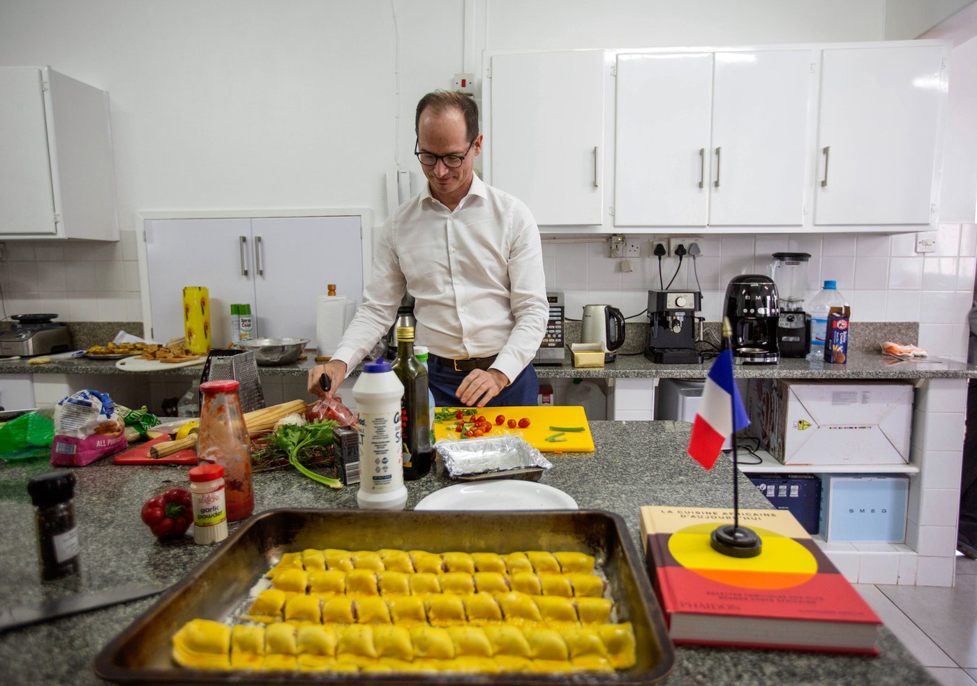 How a cooking contest brought diplomats and Zimbabweans together | iNFOnews.ca