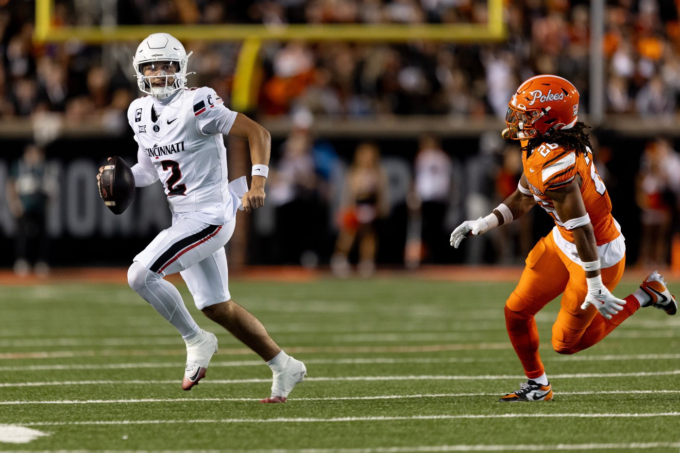 Sorsby has hand in 4 TDs in No. 24 Cincinnati's 49-17 victory over Oklahoma State | iNFOnews.ca