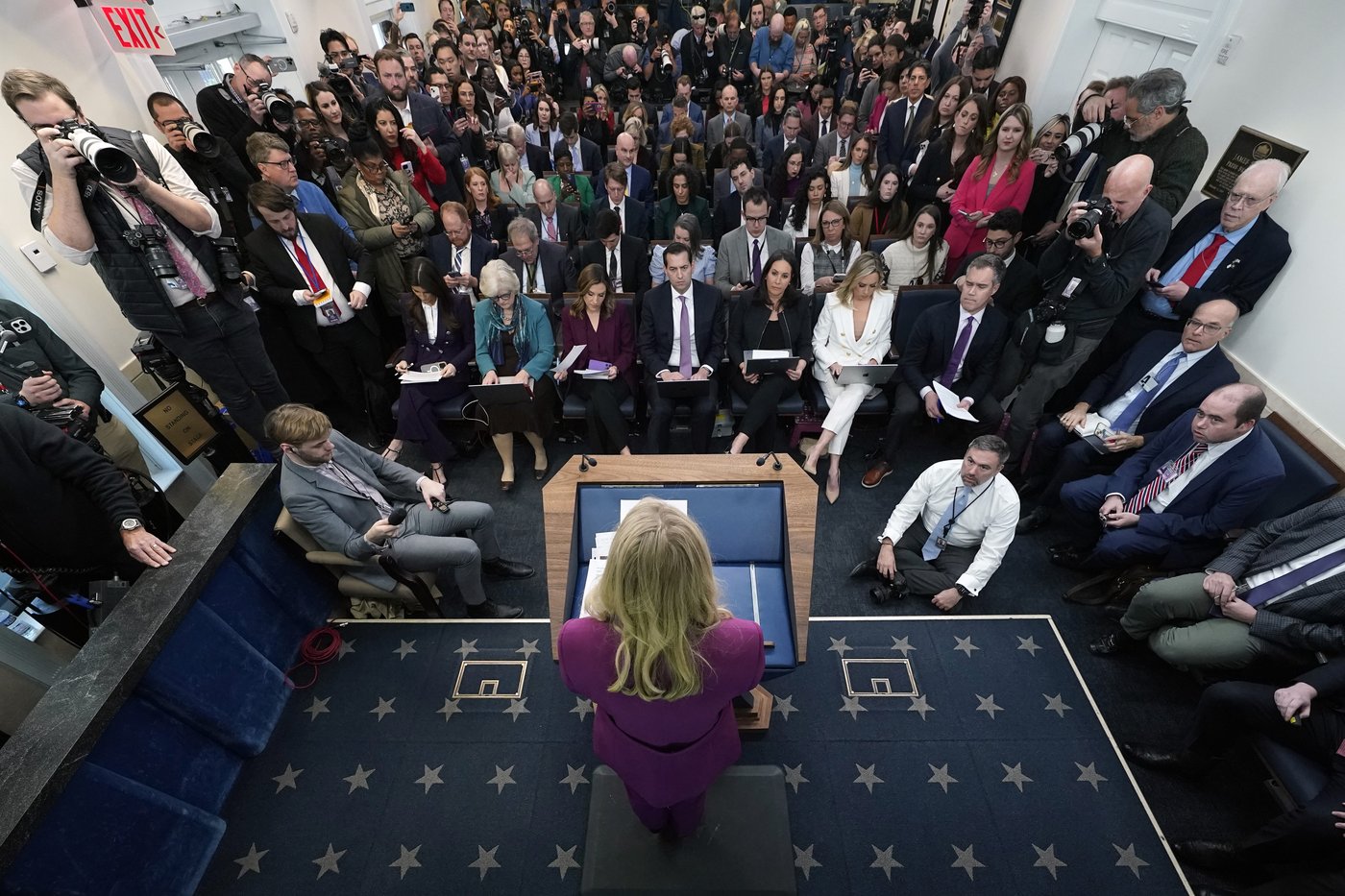 Karoline Leavitt, the youngest White House press secretary, makes her debut in the briefing room | iNFOnews.ca Karoline Leavitt, the youngest White House press secretary, makes her debut in the briefing room | iNFOnews.ca