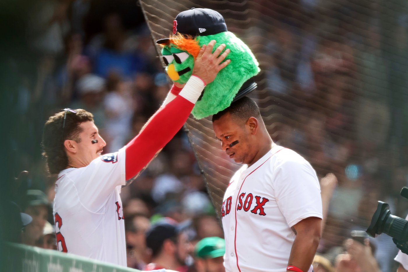 Rafael Devers homers and drives in two runs as the Red Sox beat the Rangers 5-0 | iNFOnews.ca