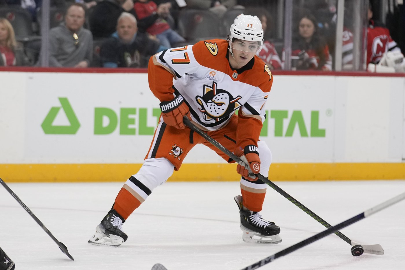 Noesen scores twice, Markstrom makes 24 saves as Devils defeat Ducks 6-2 at home | iNFOnews.ca