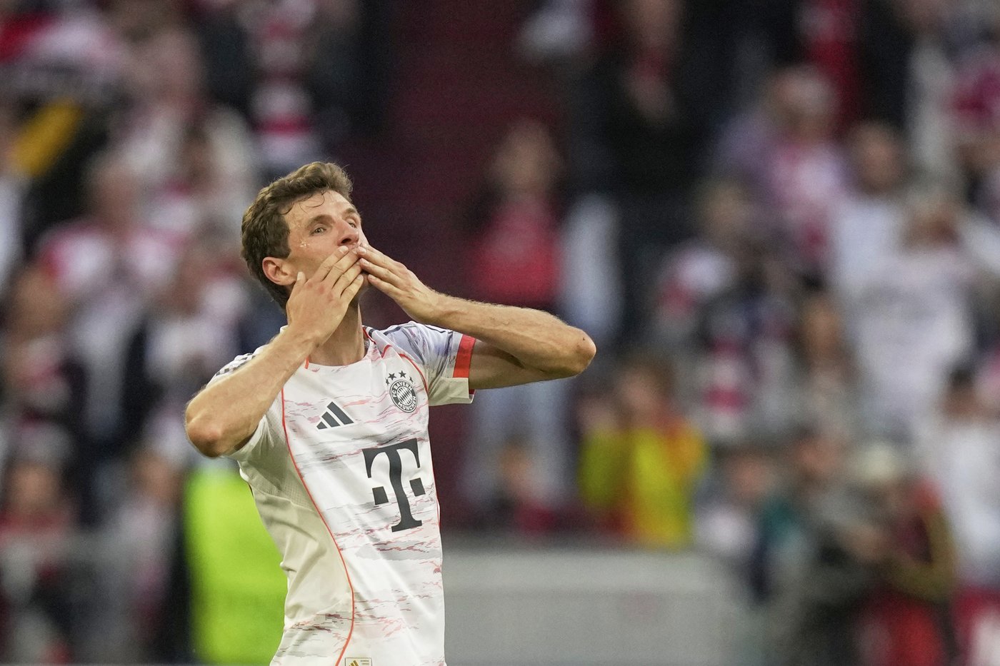 Bayern Munich bids goodbye to 25-year stalwart Thomas Müller | iNFOnews.ca