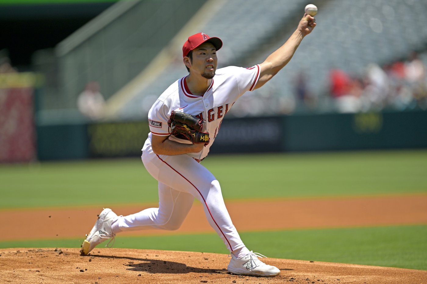 Kikuchi strikes out season-high 12 as the Angels beat Red Sox 5-2 to complete 3-game sweep | iNFOnews.ca