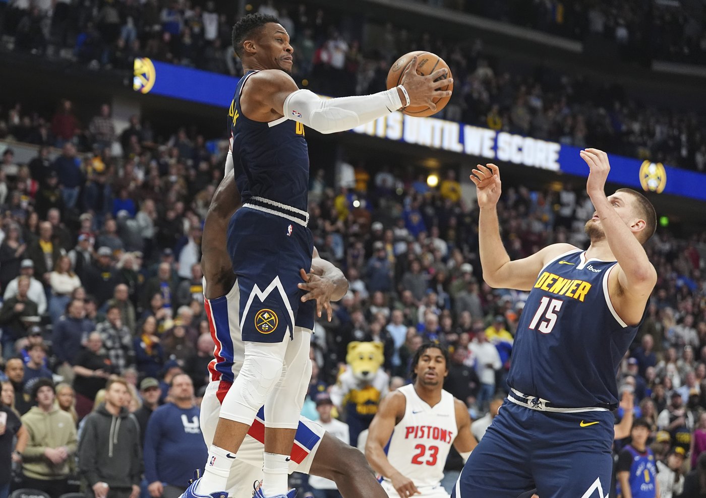 Jokic has 37, Murray scores 34 and Nuggets beat Pistons, 134-121 | iNFOnews.ca Jokic has 37, Murray scores 34 and Nuggets beat Pistons, 134-121 | iNFOnews.ca