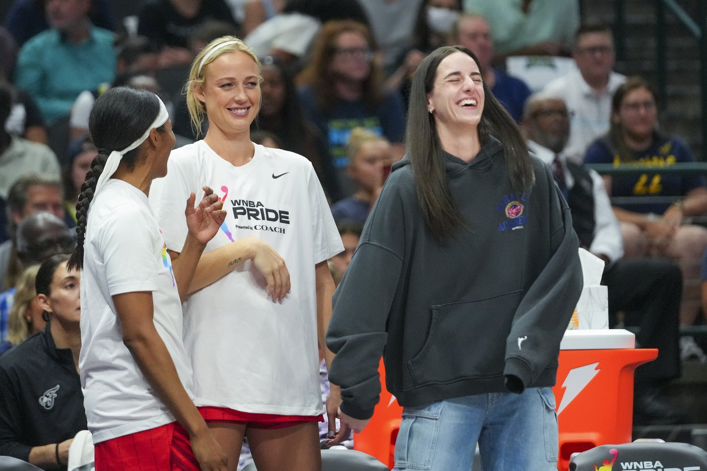 Caitlin Clark's groin strain sidelines her for Fever's 3rd game in row, Commissioner's Cup vs. Lynx | iNFOnews.ca