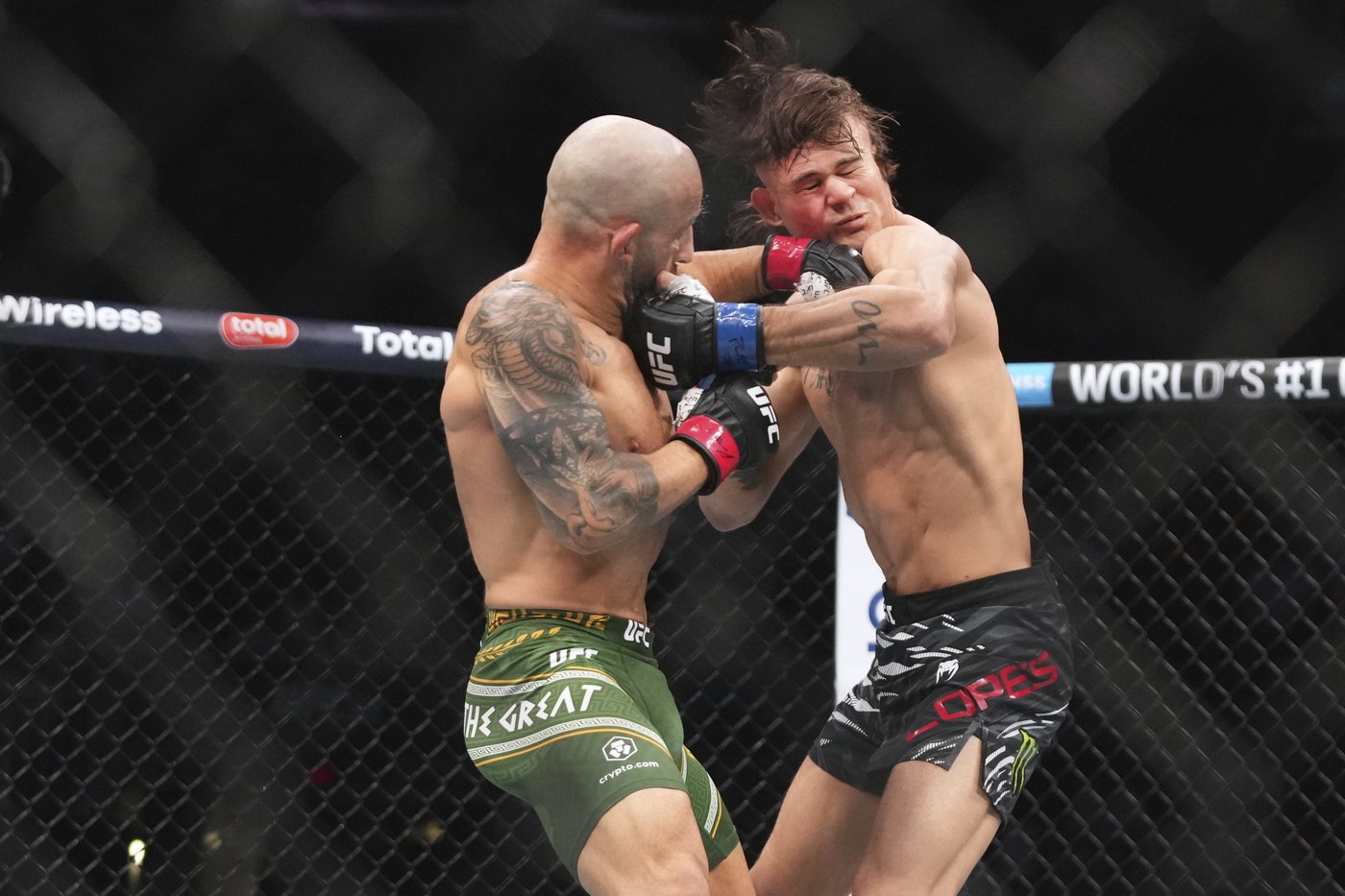 Volkanovski claims featherweight belt at UFC 314 with unanimous decision over Lopes | iNFOnews.ca Volkanovski claims featherweight belt at UFC 314 with unanimous decision over Lopes | iNFOnews.ca