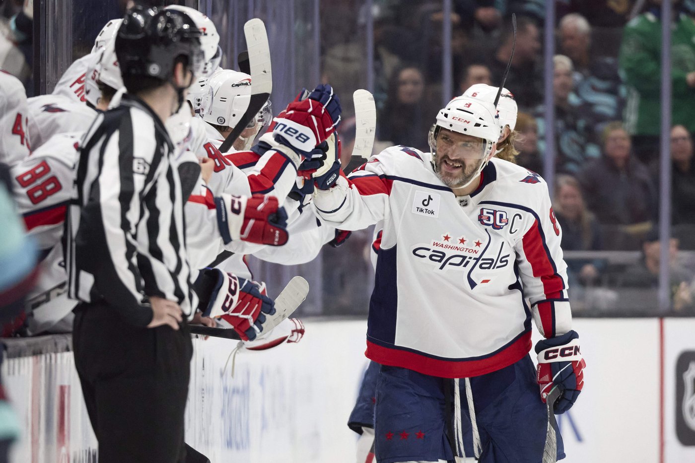 Ovechkin moves within 20 goals of breaking Wayne Gretzky’s NHL record, Capitals beat Kraken 3-0 | iNFOnews.ca Ovechkin moves within 20 goals of breaking Wayne Gretzky’s NHL record, Capitals beat Kraken 3-0 | iNFOnews.ca