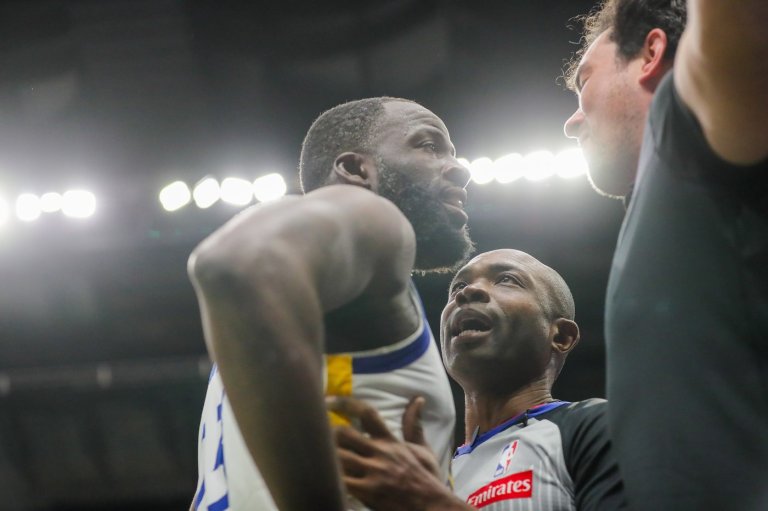 Warriors' Draymond Green warned by NBA after fan confrontation, AP Source says | iNFOnews.ca