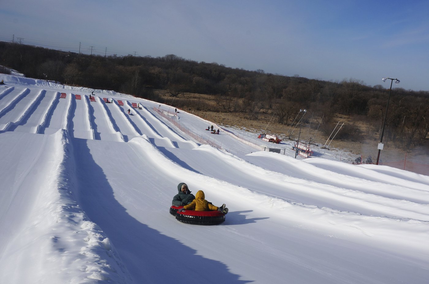 Scarves over headscarves, Muslim women’s outdoors group tackles snow tubing in Minnesota | iNFOnews.ca Scarves over headscarves, Muslim women’s outdoors group tackles snow tubing in Minnesota | iNFOnews.ca