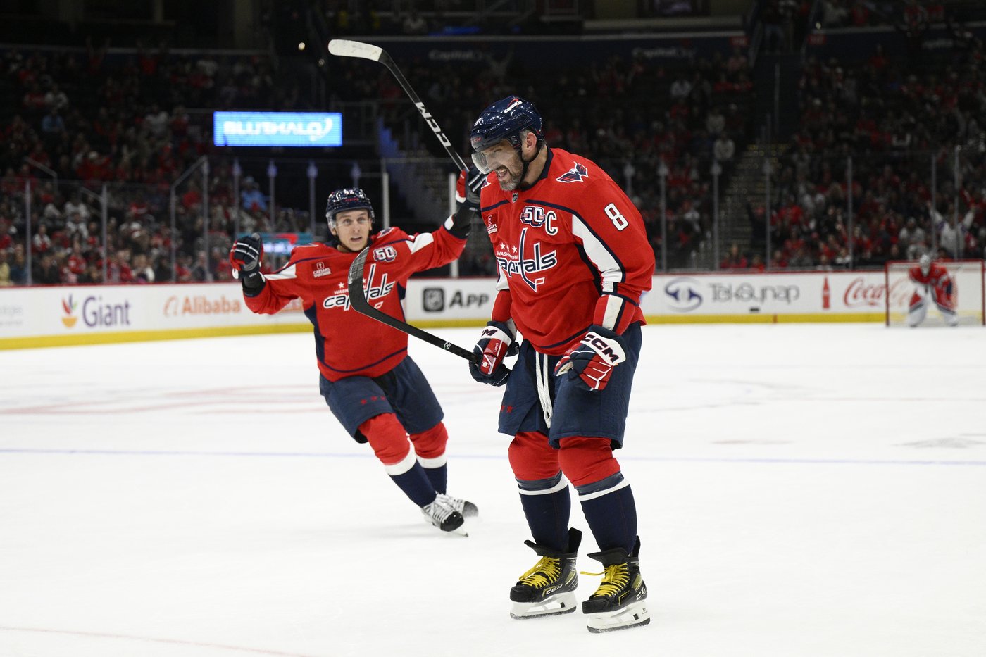McMichael, Ovechkin power surging Capitals past Blue Jackets 7-2 | iNFOnews.ca