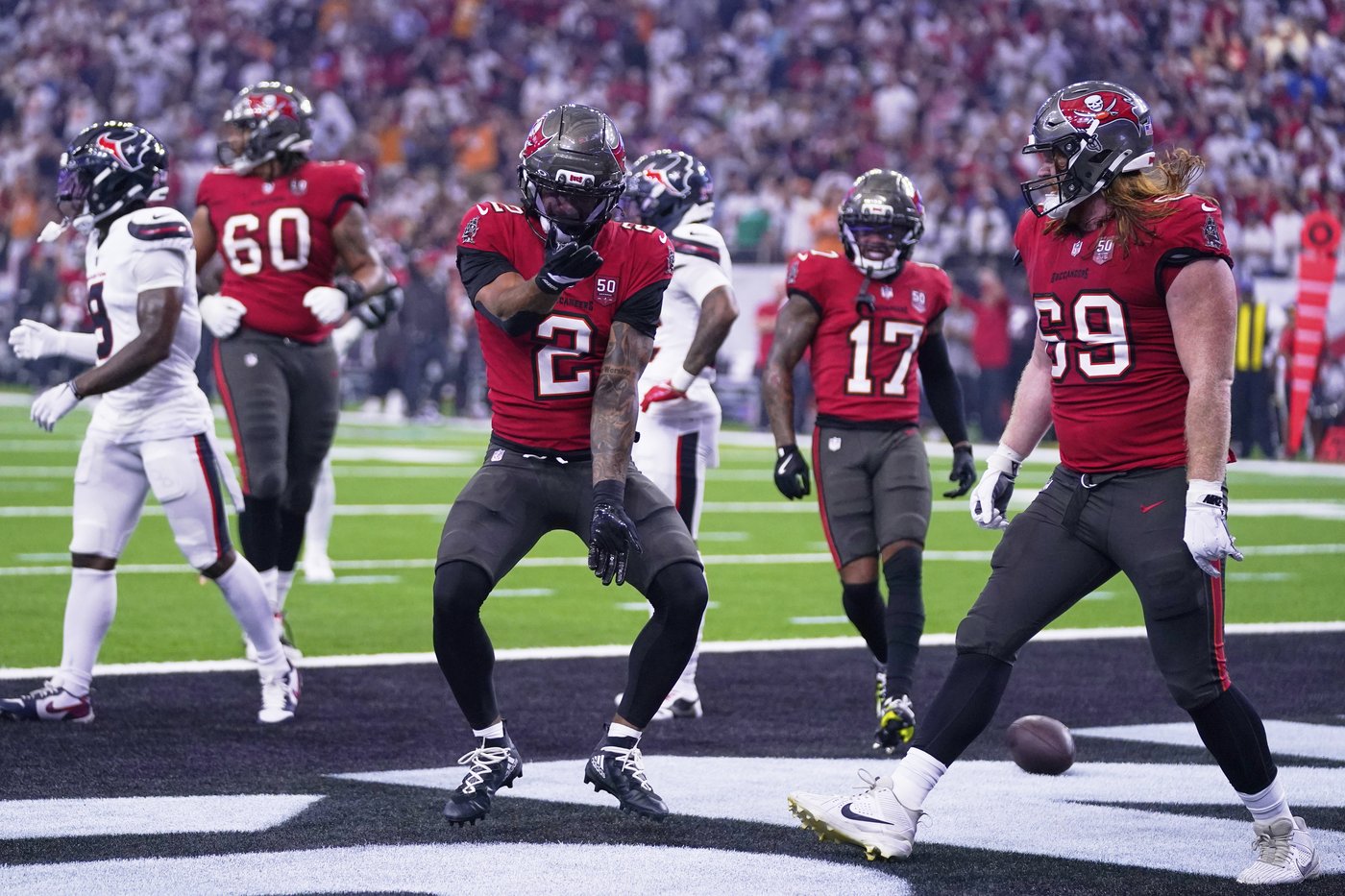 Injury-riddled Buccaneers lose two more offensive linemen | iNFOnews.ca Injury-riddled Buccaneers lose two more offensive linemen | iNFOnews.ca