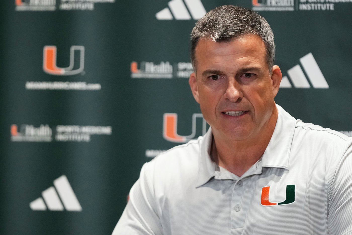 No. 10 Miami hoping for 'maniacal' setting when hosting No. 6 Notre Dame on Sunday night | iNFOnews.ca