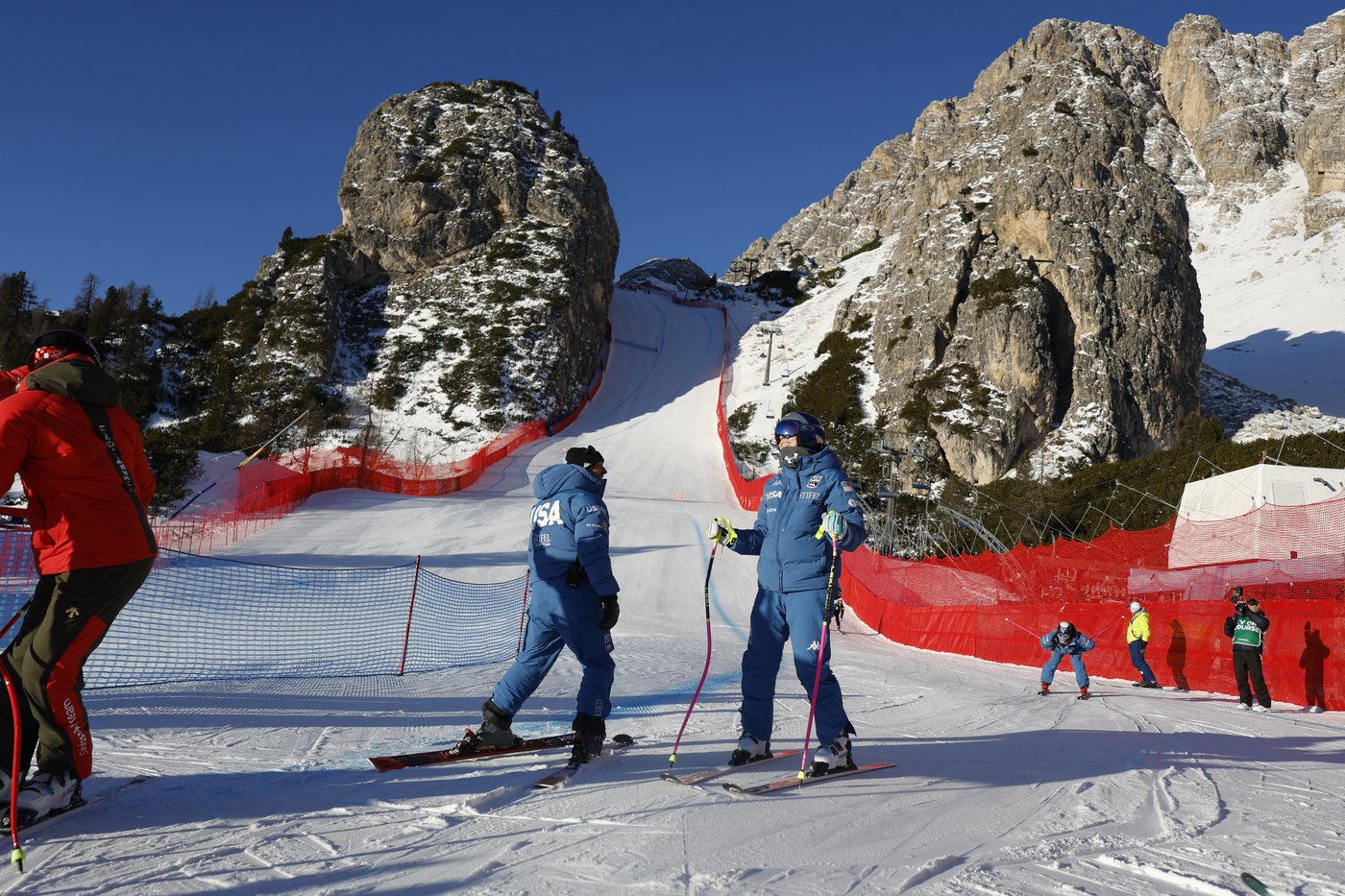 Lindsey Vonn says her 'bum is sore' from fall in downhill training but otherwise she feels fine | iNFOnews.ca Lindsey Vonn says her 'bum is sore' from fall in downhill training but otherwise she feels fine | iNFOnews.ca