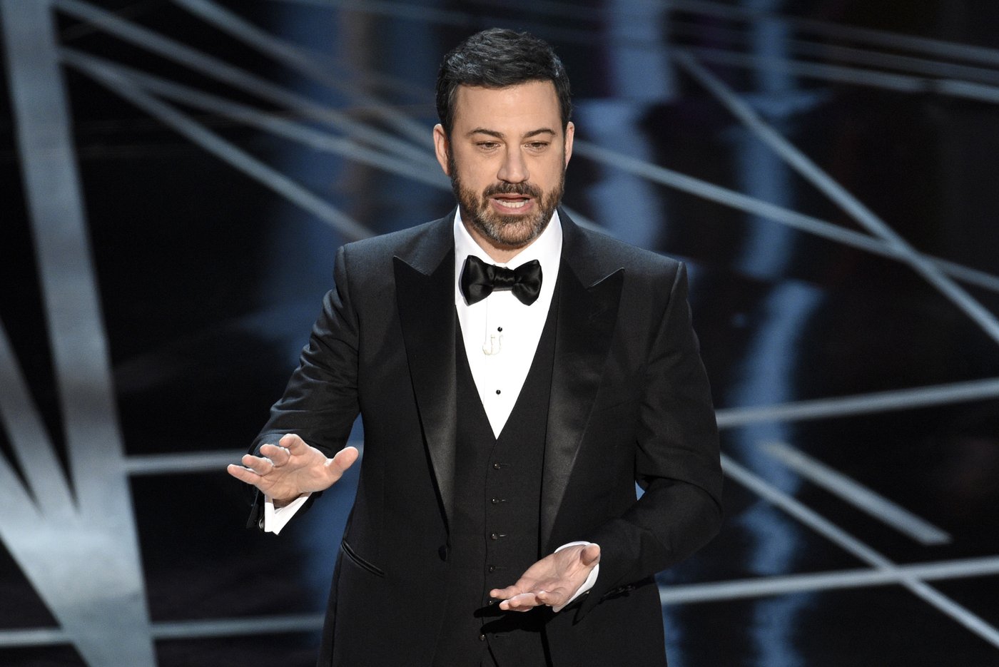 ABC ends Jimmy Kimmel's suspension and his show will return Tuesday | iNFOnews.ca