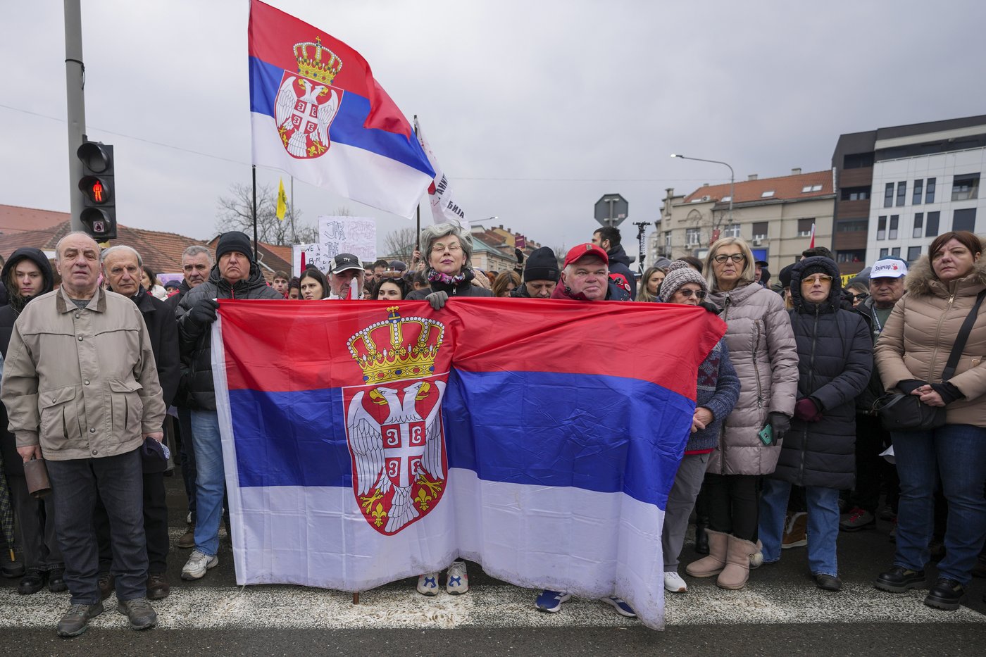 Serbia's protesting students and supporters of the president hold parallel rallies as tensions spike | iNFOnews.ca Serbia's protesting students and supporters of the president hold parallel rallies as tensions spike | iNFOnews.ca