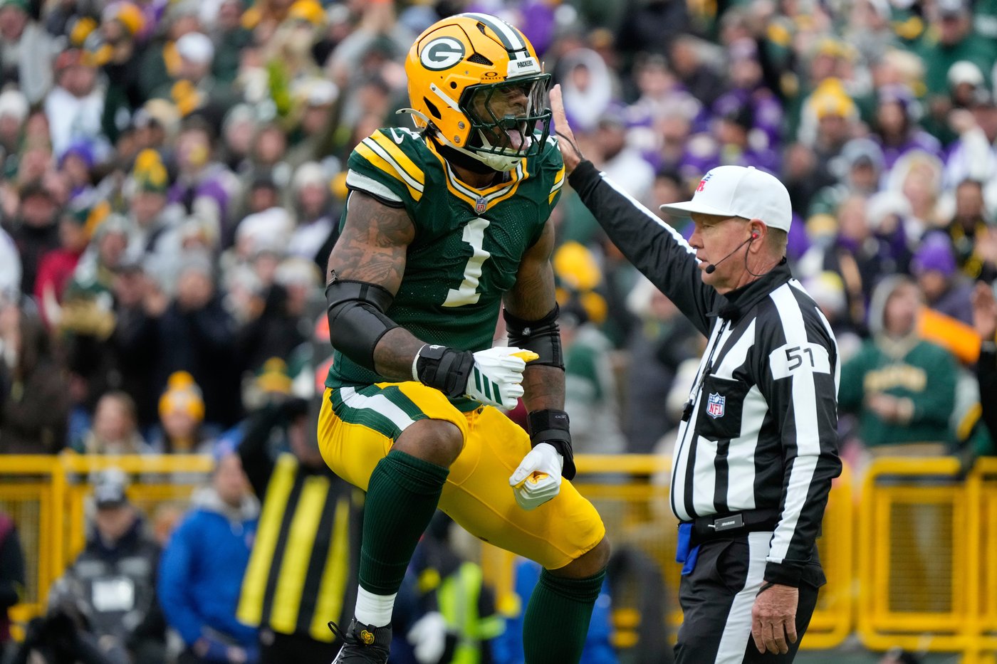 Emanuel Wilson runs for 107 yards and 2 TDs as Packers pound Vikings 23-6 | iNFOnews.ca Emanuel Wilson runs for 107 yards and 2 TDs as Packers pound Vikings 23-6 | iNFOnews.ca