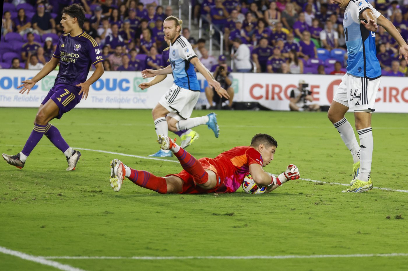 Facundo Torres, Martin Ojeda, Pedro Gallese lead Orlando City past Charlotte 2-0 in playoff opener | iNFOnews.ca