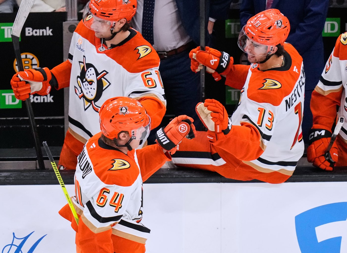 Troy Terry snaps a third-period tie as the Ducks top the Bruins for a 7-5 win | iNFOnews.ca Troy Terry snaps a third-period tie as the Ducks top the Bruins for a 7-5 win | iNFOnews.ca