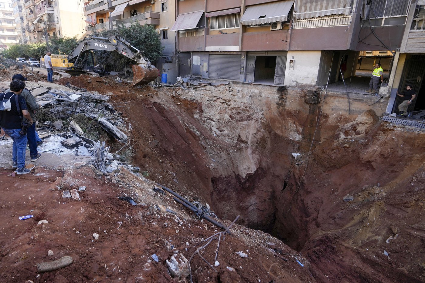 Israel says it has killed another high-ranking Hezbollah official in an airstrike | iNFOnews.ca Israel says it has killed another high-ranking Hezbollah official in an airstrike | iNFOnews.ca