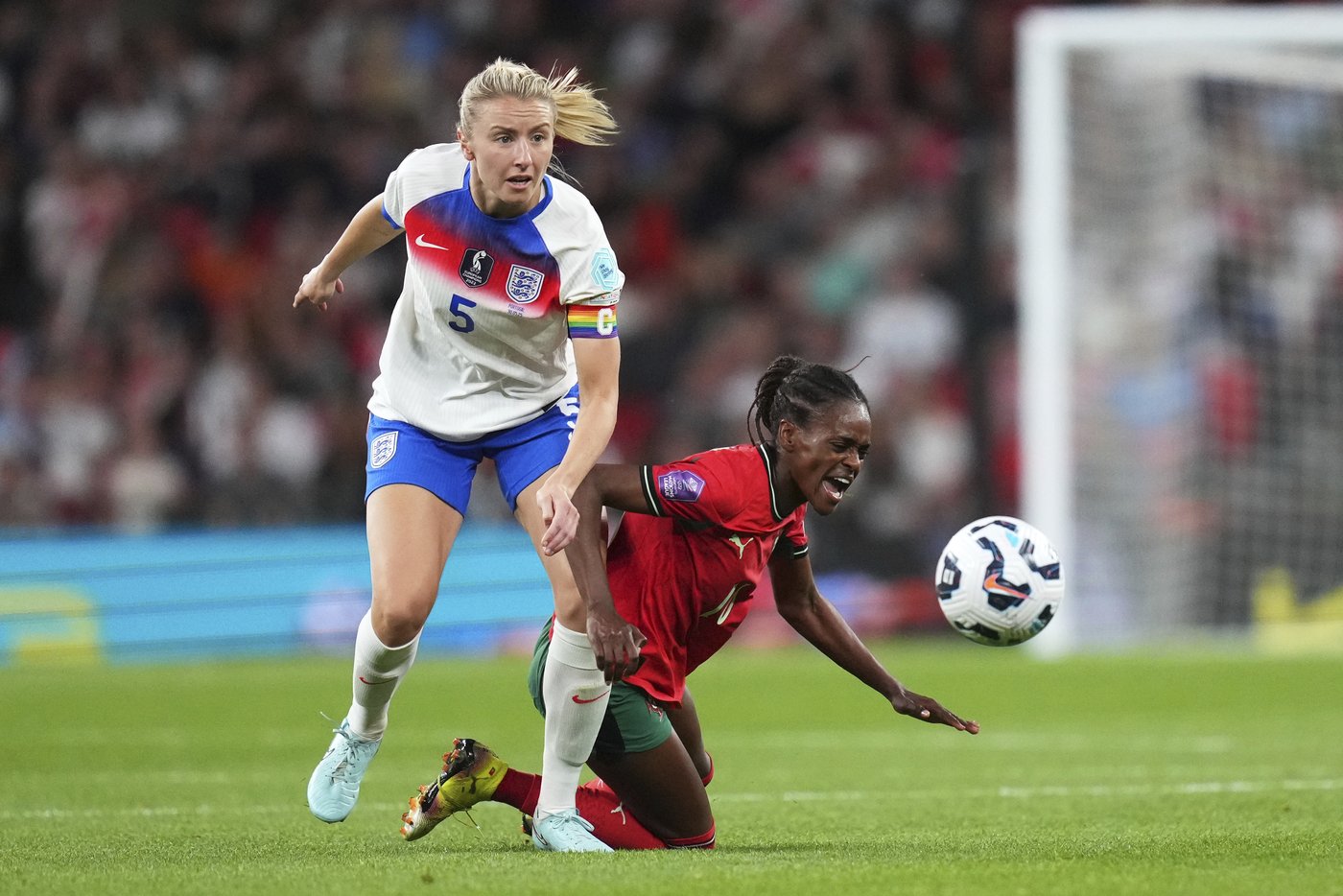 England's Lionesses face new challenges and 'noise' in Euro 2025 title defense | iNFOnews.ca